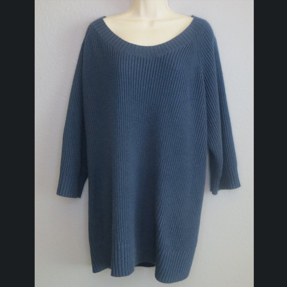 Avenue ¾ Sleeve Navy Blue Sweater 26/28 (4X)
